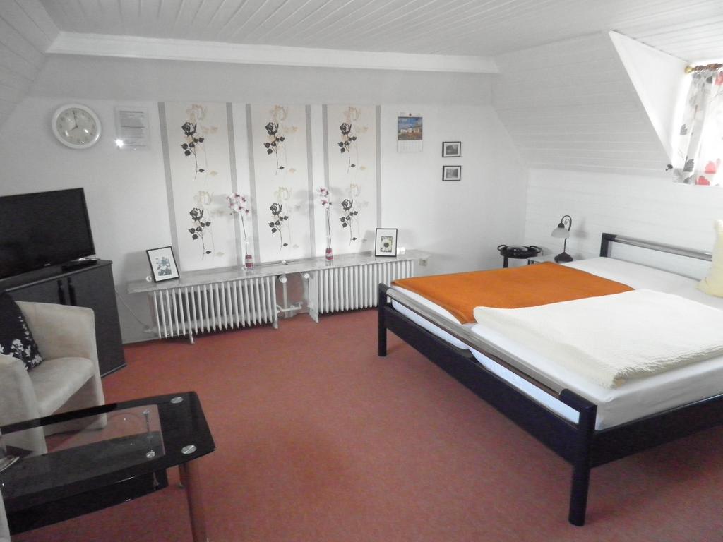 Villa Zur Schoenen Aussicht Bad Salzuflen Habitación foto